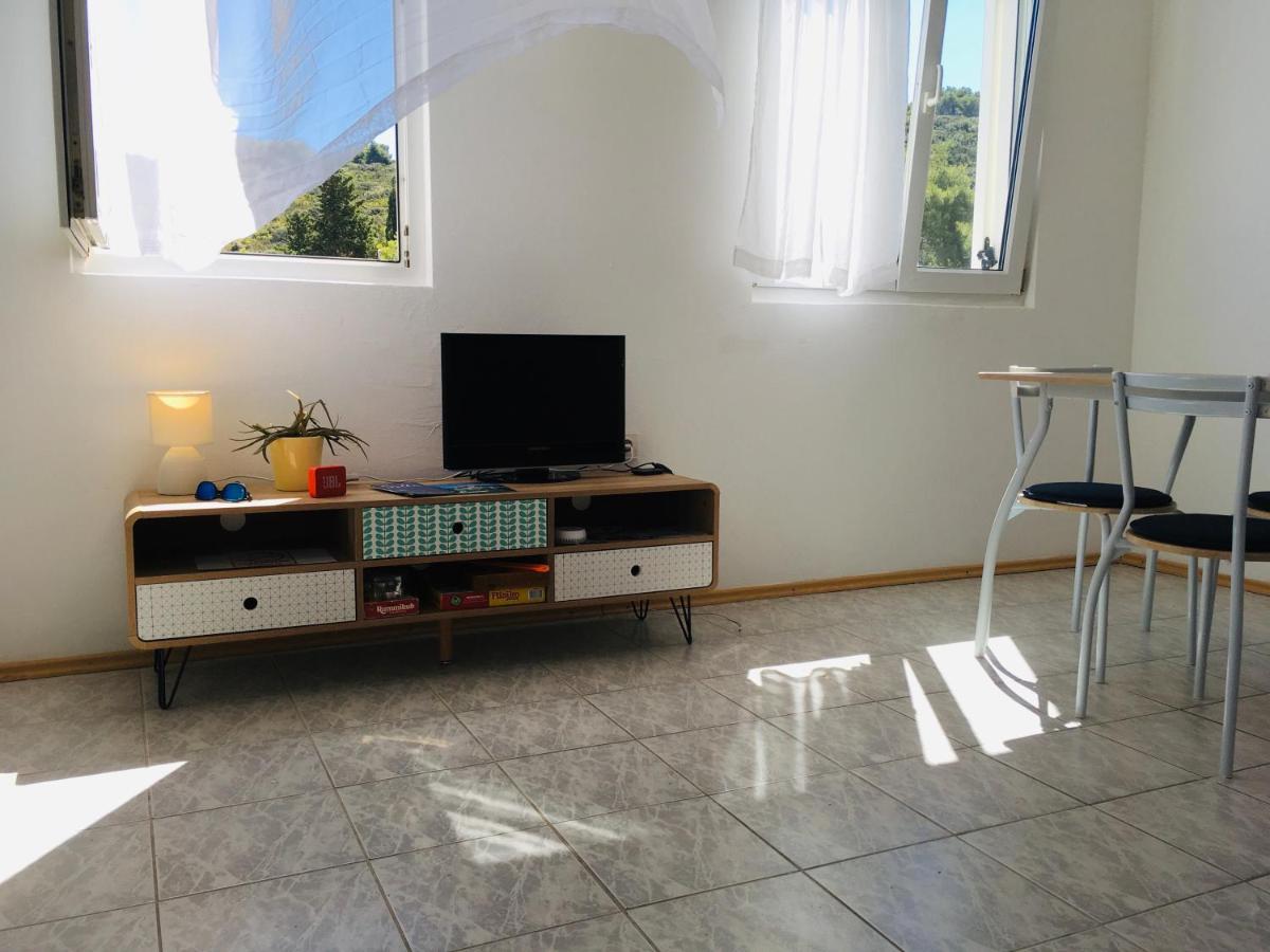 Solenta - Sunny & Bright Apartment Near Beach W Self Checkin Nečujam Dış mekan fotoğraf